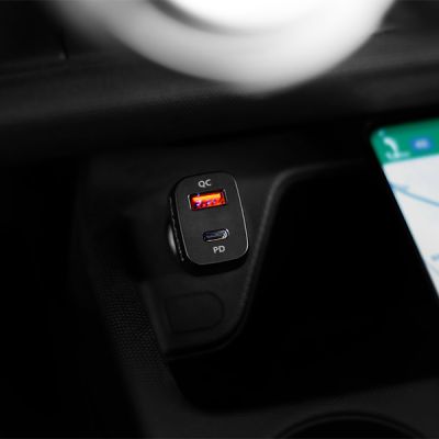PWC-PDQ QC3.0 + USB-C PD Car Charger