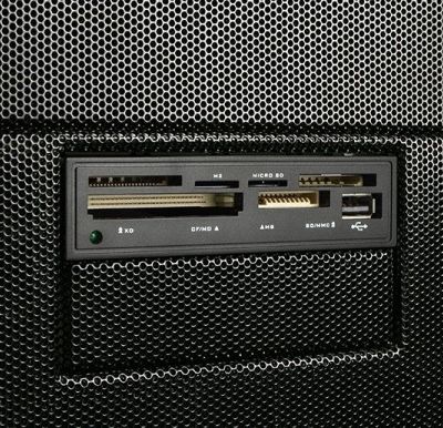 CRI-X6 interní USB 2.0 čtečka