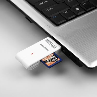 CRE-D4 external 4-slot reader